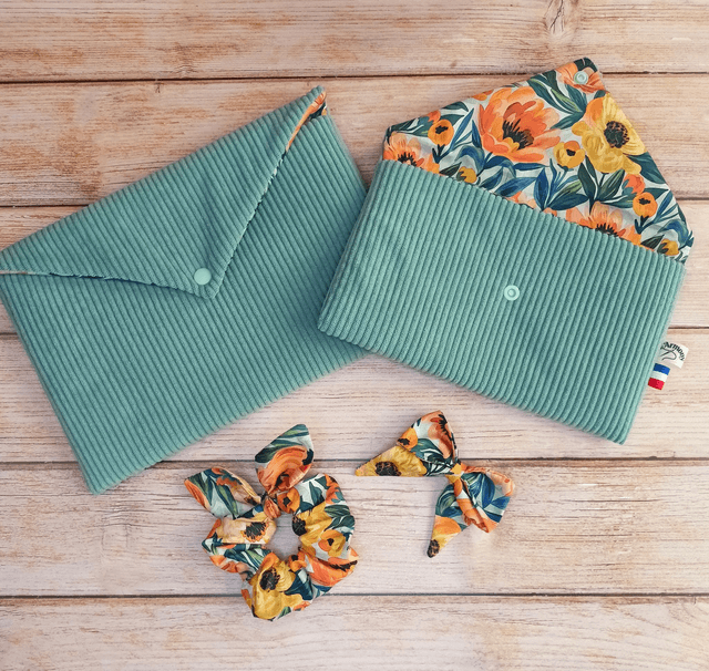 Pochette à livre broché velours vert jade