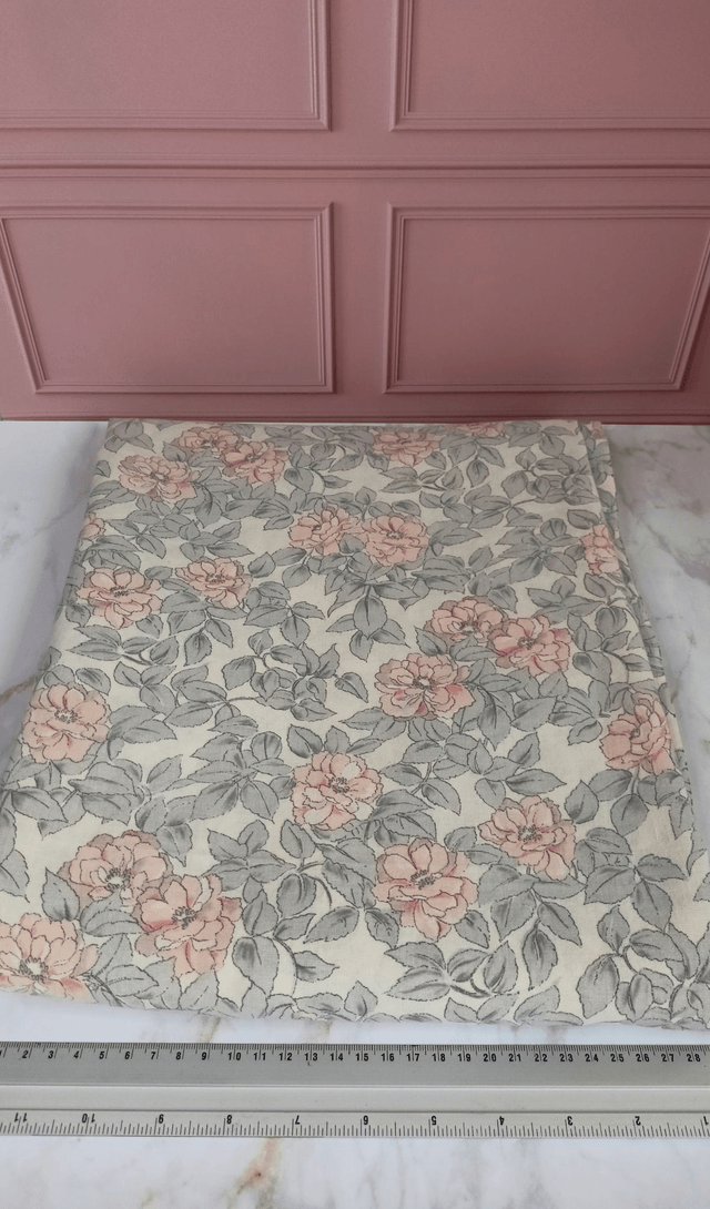 Tissu coton fleurs rose/gris