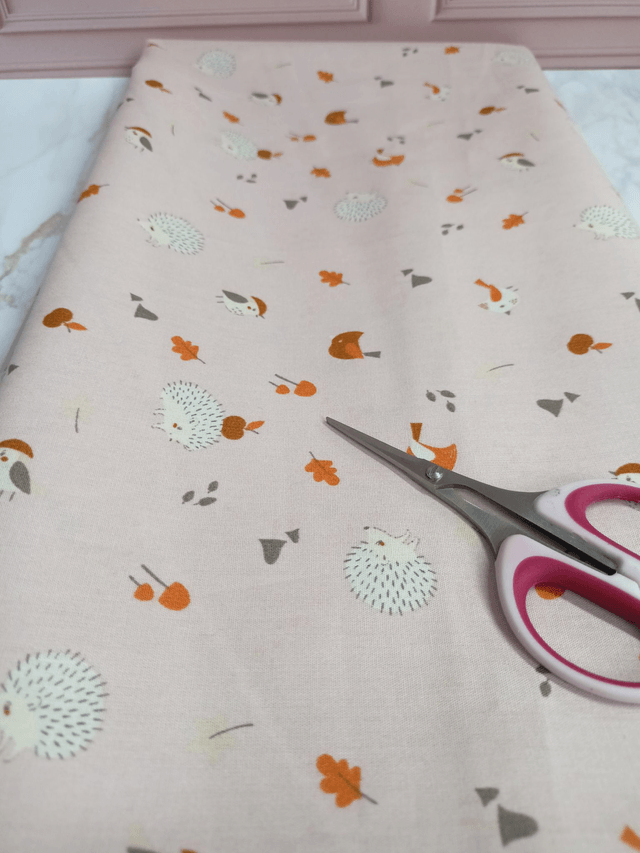 Tissu coton rose clair hérisson