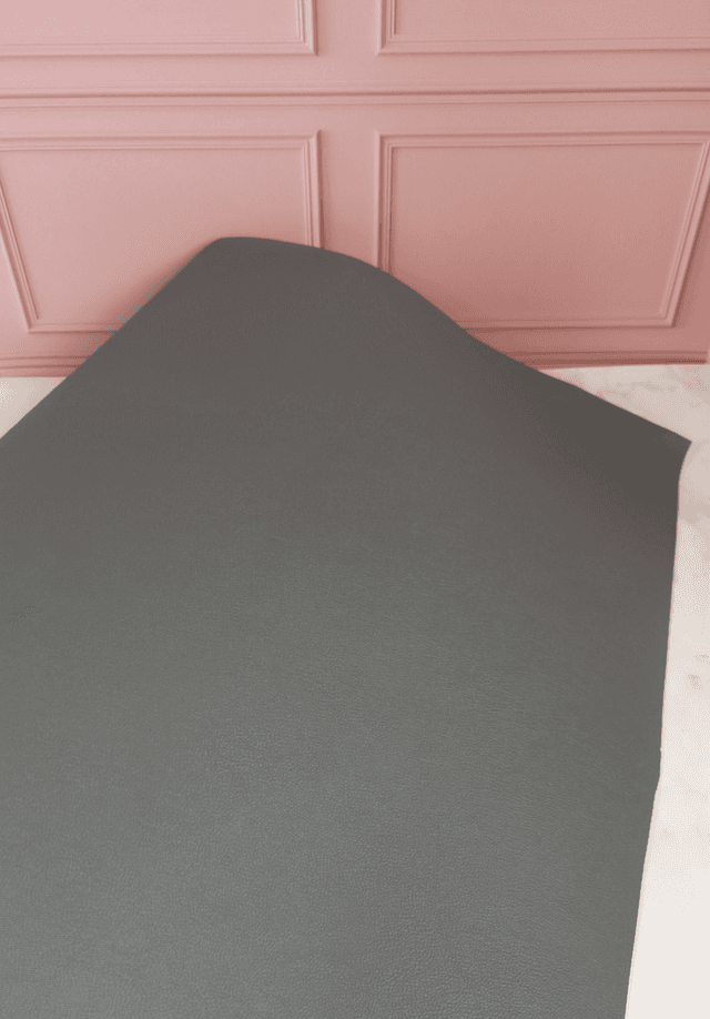 Simili cuir gris foncé