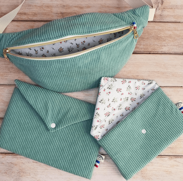 Pochette à livre broché velours vert jade