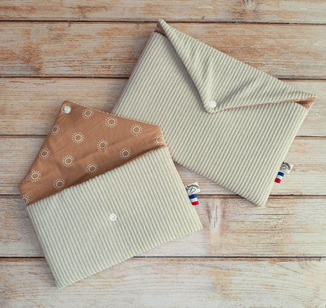 Pochette à livre de poche velours beige
